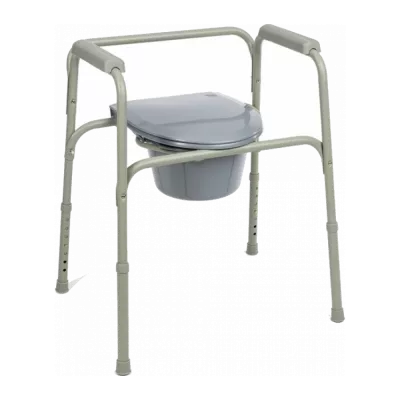 Chaises percées