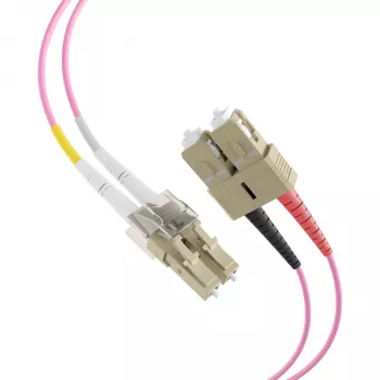 Câble de raccordement duplex EFB Elektronik IPL-DF-LCUSCU-4-0300, OM4, LC/SC, 3 m