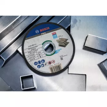 Disque à tronçonner BOSCH POWERTOOLS PRO pour inox et métal, Ø 125 mm, 100 pièces en seau (alésage 22,23 mm, WA 60 T BF)