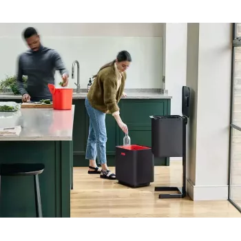 Corbeille à déchets et à recyclage Joseph Joseph Totem Max 60 L noire