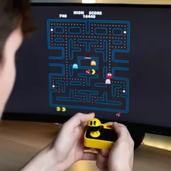 FIZZ CREATIONS Retro Arcade Pac-Man console de jeu sans fil plug-and-play