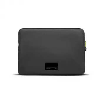 Housse ultralégère Native Union pour MacBook 15 inch (noir)