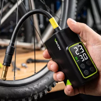 VAYOX VA0451 Battery Bike Pump