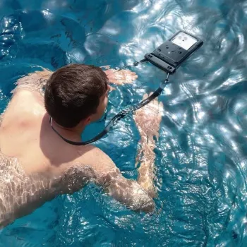 Étui flottant étanche universel SPIGEN A611P lot de 2 noir mat