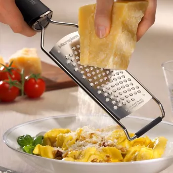 Microplane Gourmet râpe lame étoile noire