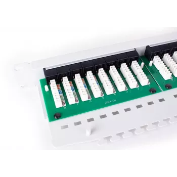 GETFORT PGF-5EUTP24-B5-G panneau de brassage UTP Cat.5e 24 ports gris 1U montage en rack