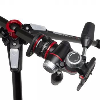 Trépied en fibre de carbone Manfrotto MK055CXPRO33WQR à 3 sections avec rotule 3D XPRO