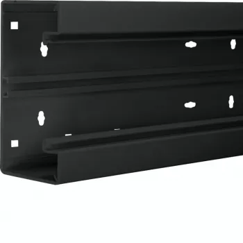 Partie inférieure de goulotte de câbles Hager BR6513019011 2000 mm x 130 mm noire