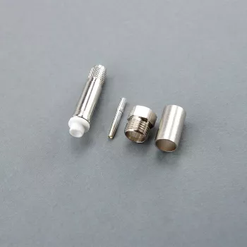 Telegärtner embase FME à sertir pour câble LMR-240, 50 ohms, DC-3 GHz, laiton nickelé, contact doré J01701A0003Z