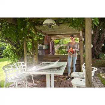 Nettoyeur haute pression sans fil Black & Decker 18V 24 bar avec batterie 2,0 Ah et chargeur (BCPC18D1-QW)