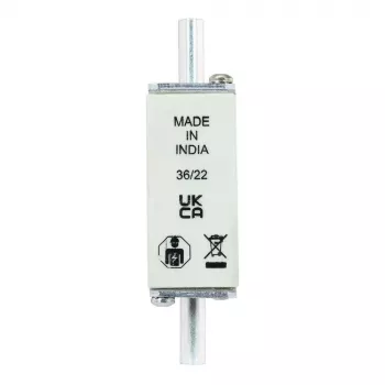 Fusible NH Eaton 32NHG000B avec indicateur mécanique, 32 A, 500 V AC, taille 000, gG, lot de 3