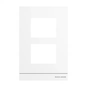 Plaque centrale Busch-Jaeger pour boîtier de raccordement audio, 1/2 module, blanc studio 2TMA220160W0007